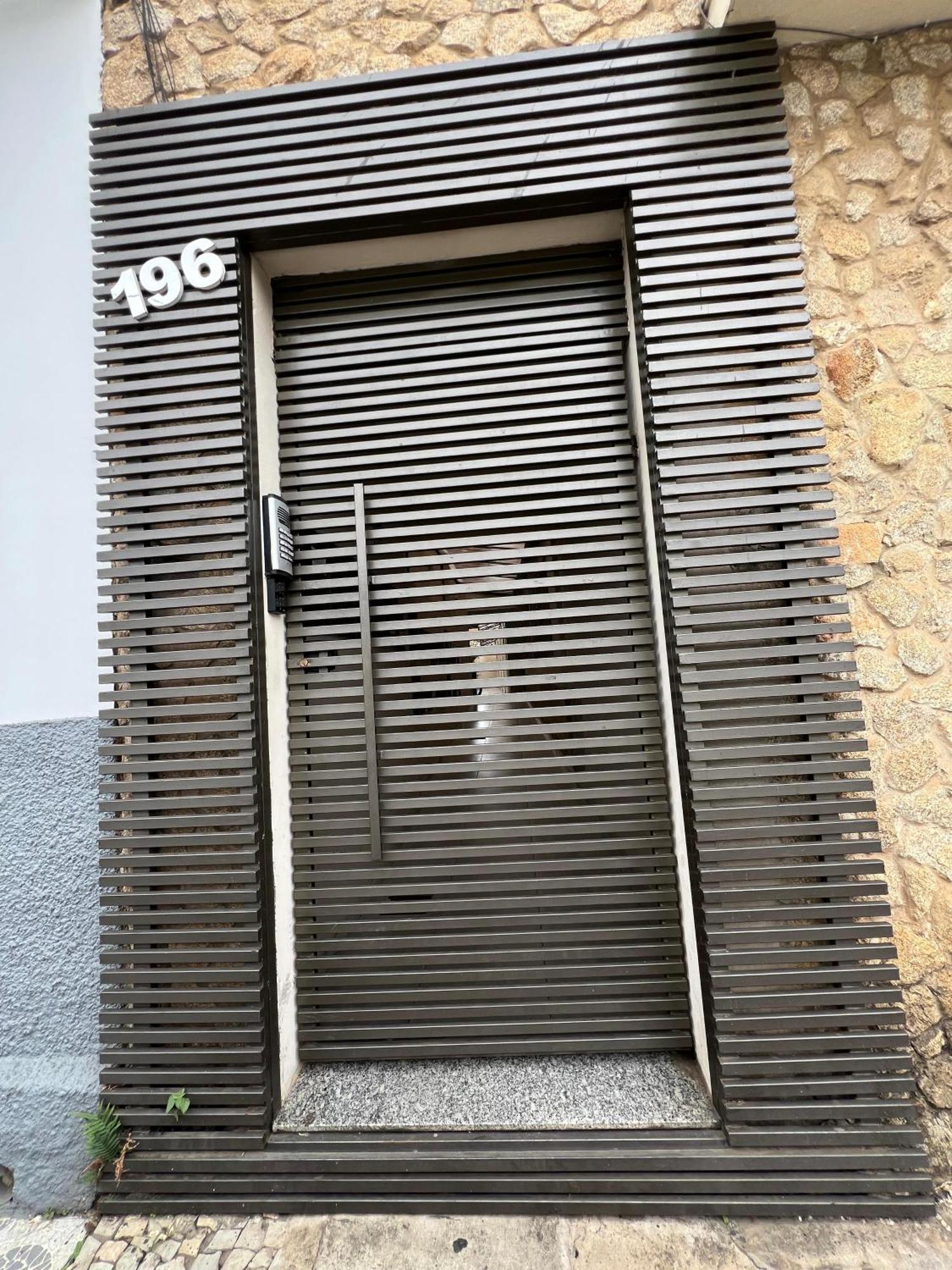 Apartamento Em Sao Joao Del Rei, Ao Lado Da Estacao Ferroviaria, Estacionamento E Ar Condicionado Buitenkant foto